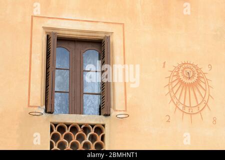 Architektur am Strand von St. Sabastian, Sitges, Katalonien, Spanien, Europa Stockfoto