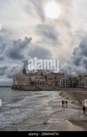 St. Sebastian Strand, Sitges, Katalonien, Spanien, Europa Stockfoto