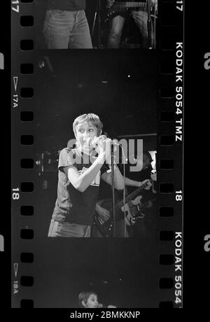 Sonya Madan Leadsängerin mit Echobelly live im Zap Club in Brighton. 05. September 1994 fotografiert von James Boardman. Stockfoto