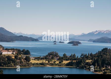 Blick auf die Seen von El campanario, Bariloche, Patagonien, Argentinien Stockfoto