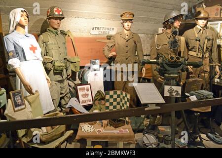 Cirencester Air RAID Shelter Museum, Cirencester, Gloucestershire, England, Großbritannien Stockfoto