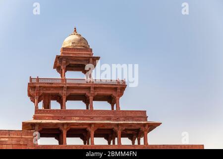 Detail der drei obersten Ebenen des Panch Mahal in Fatehpur Sikri in Uttar Pradesh, Indien Stockfoto