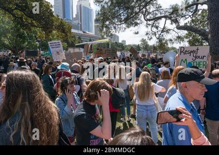 Sydney, Australien - 20. September 2019: Menschen mit Transparenten und Plakaten zum Klimawandel streiken in Sydney Stockfoto