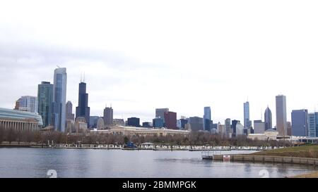 CHICAGO, ILLINOIS, USA - 11. DEZEMBER 2015: Chicago Skyline vom Adler Planetarium aus gesehen Stockfoto