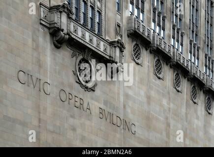 Civic Opera Building Downtown Chicago Skyline mit modernen Hochhäusern Chicago, Illinois Stockfoto