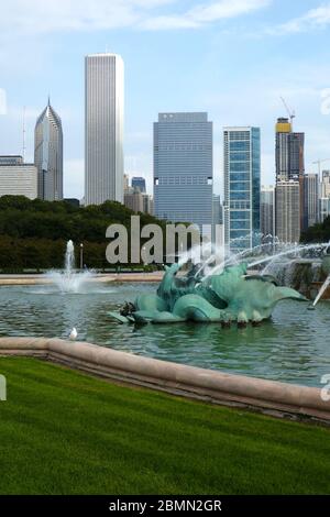 Der Clarence Buckingham Memorial Fountain am Lakeshore Drive. In Chicago, Illinois, USA Stockfoto