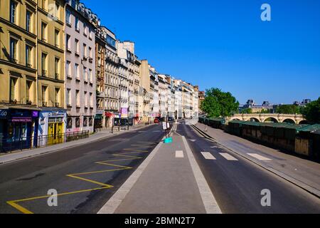 Frankreich, Paris, der Quai des Grands Augustins während der Sperrung von Covid 19 Stockfoto