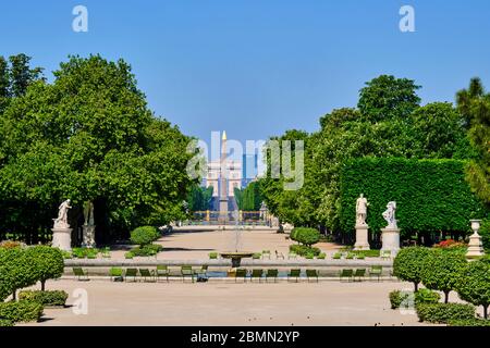 Frankreich, Paris, der Tuileriengarten während der Sperrung von Covid 19 Stockfoto