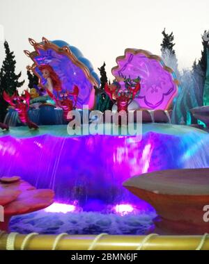 Shanghai, Shanghai, China. Mai 2020. ShanghaiÃ¯Â¼Å'CHINA-am 6. Mai 2020 gab der offizielle WeChat-Account des Shanghai Disneyland Resorts bekannt, dass das Shanghai Disneyland Resort ab Mai 11 wieder für die Öffentlichkeit zugänglich sein wird.Shanghai Disneyland, der erste Disney Themenpark auf dem Festland Chinas, wurde am 16. Juni 2016 in chuansha Neustadt, pudong Neubezirk, Shanghai eröffnet. Es ist der zweite Disney-Themenpark in China, der erste in China, der dritte in Asien und der sechste in der Welt.zunächst Shanghai Disneyland hat sechs Themenparks: mickey Street, Fantasy-Garten, Abenteuer-Insel, tr Stockfoto