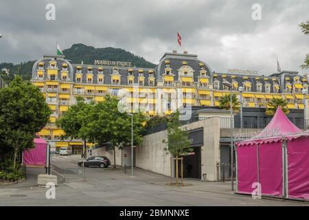 Montreux,SCHWEIZ-Schweiz - 26. Juni 2016: 5-Sterne-Luxushotel Fairmont Le Montreux Palace. Montreux ist eine Gemeinde und eine Schweizer Stadt auf der Stockfoto