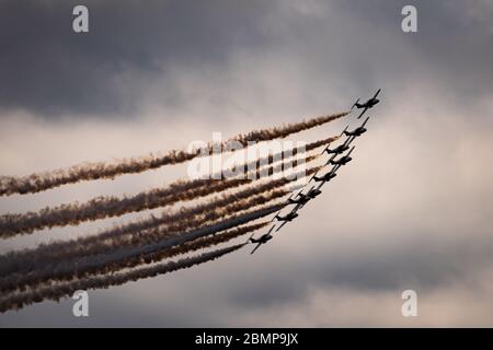 RCAF Snowbirds führen Luftakrobatik über London Ontario in der Operation Inspiration Stockfoto