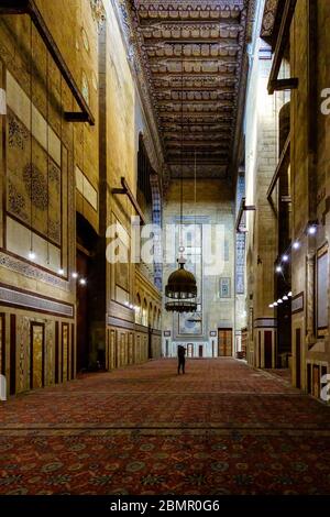 Der Raum mit dem Mausoleum des Königs Farouk I. von Ägypten, Ägyptens letzter König, in der Al-Rifa'i Moschee in Kairo Stockfoto