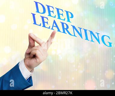 Schreiben Notiz zeigt Deep Learning. Geschäftskonzept für hierarchische Abstraktionen Algorithmus für künstliche Intelligenz Stockfoto