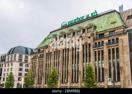 Düsseldorf, Deutschland - 11. August 2019: Kaufhof Galerie Shopping Center Stockfoto