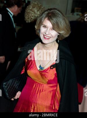 LOS ANGELES, KALIFORNIEN. 21. Februar 1993: Schauspielerin Diane Baker bei den American Society of Cinematographers Awards in Los Angeles. Foto © Paul Smith/Featureflash Stockfoto