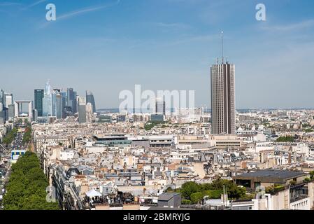 Paris. Frankreich - 15. Mai 2019: Skyline Von Paris. Blick auf das moderne Wolkenkratzer Hotel des Hyatt Regency Paris Etoile (früher Concorde Lafayette). Stockfoto