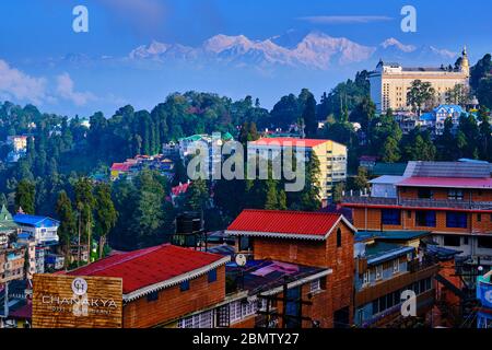 Indien, Westbengalen, Darjeeling, Blick auf den Himalaya, den Kangchendzönga 8586m Stockfoto