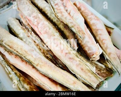 Fisch, Meeresfrüchte und Fisch Halbzeuge. Supermarkt. Handy-Foto Stockfoto