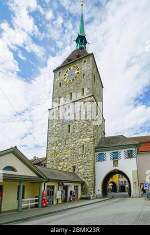 Beeindruckender Oberer Tor Turm in der Altstadt von Aarau, Kanton Aargau Schweiz. Stockfoto