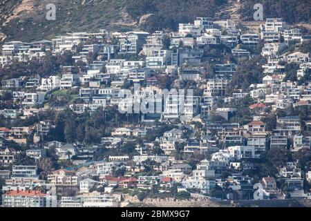 Panoramafotos von Kapstadt, Western Cape Province, Südafrika, einer der schönsten Städte der Welt, von Table Bay, Atlantischer Ozean. Stockfoto