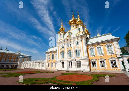 Peterhof Kirche in der Nähe des Großen Palastes Sankt Petersburg Region, Russland Stockfoto