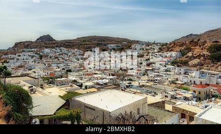 Ein Blick auf Lindos Dorf auf der griechischen Insel Rhodos. Stockfoto