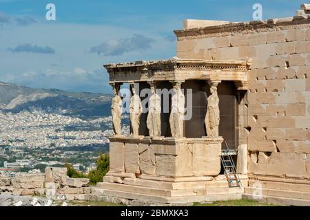 Veranda der Maidens (Veranda der Karyatiden) in der Akropolis von Athen in Griechenland Stockfoto