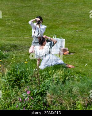 Glasgow, Schottland, Großbritannien. Mai 2020. UK Wetter: Ein Fotoshooting am Ufer des White Cart Wasser an einem bewölkten und kühlen Nachmittag im Pollok Country Park. Kredit: Skully/Alamy Live News Stockfoto