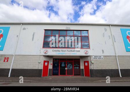 Blick auf das People's Pension Stadium, Heimstadion des Crawley Town FC. Stockfoto