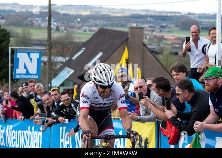 2016 Flandern-Rundfahrt 3. April. Fabian Cancellara (Trek–Segafredo) über die letzte Besteigung des Paterbergs bei der 100. Ausgabe der Tour of Fland Stockfoto