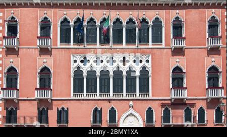 VENEDIG, ITALIEN - MAI 08: Das Luxushotel Danieli ist wegen der Abwesenheit von Touristen geschlossen. Italien war das erste Land, das eine landesweite Lockdown verhängt hat Stockfoto