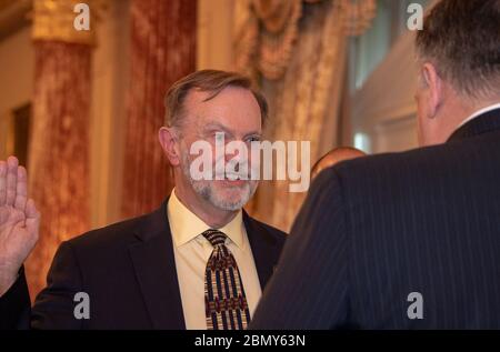 Außenminister Mike Pompeo leitet am 17. September 2018 die Vereidigung von Botschafter Tibor Nagy als Assistant Secretary of State for African Affairs im US-Außenministerium. Stockfoto