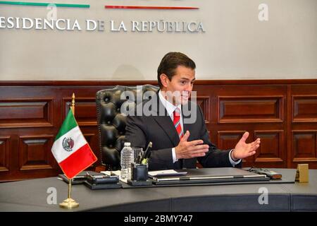 Minister Pompeo trifft mexikanische Präsidentin Pena Nieto in Mexiko Staatssekretär Michael R. Pompeo trifft sich mit dem mexikanischen Präsidenten Enrique Pena Nieto am 19. Oktober 2018 in Mexiko-Stadt. Stockfoto