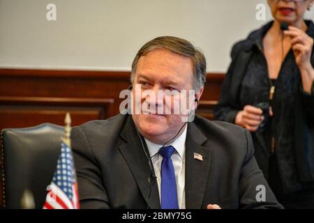 Minister Pompeo trifft mexikanische Präsidentin Pena Nieto in Mexiko Staatssekretär Michael R. Pompeo trifft sich mit dem mexikanischen Präsidenten Enrique Pena Nieto am 19. Oktober 2018 in Mexiko-Stadt. Stockfoto