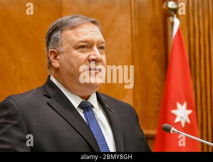 Minister Pompeo nimmt am Joint Presser mit jordanischem Außenminister Safadi Teil US-Außenminister Michael R. Pompeo nimmt am 8. Januar 2019 an einer gemeinsamen Presseverfügbarkeit mit jordanischem Außenminister Ayman Safadi in Amman, Jordanien, Teil. Stockfoto