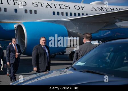 Minister Pompeo kommt in Rovaniemi an, Finnland US-Außenminister Michael R. Pompeo kommt am 6. Mai 2019 am Flughafen Rovaniemi in Rovaniemi, Finnland, an. Stockfoto