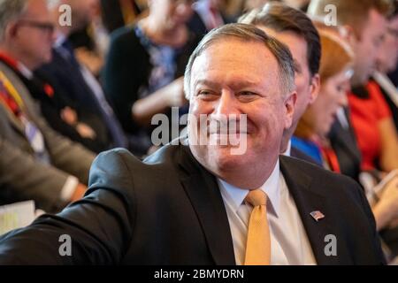 Am 29. Juni 2019 nahm US-Außenminister Michael Pompeo an der G-20-Pressekonferenz von Präsident Trump in Osaka, Japan, Teil. Auf der Pressekonferenz wurden während des G-20-Gipfels internationale wirtschaftliche Zusammenarbeit und globale Sicherheitsprioritäten erörtert. Stockfoto