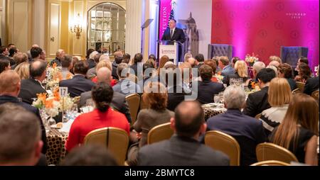 Sekretär Pompeo hält Bemerkungen vor der Hoover Institution Außenminister Michael R. Pompeo hält Bemerkungen vor der Hoover Institution in Washington D.C. am 23. Februar 2020. Stockfoto