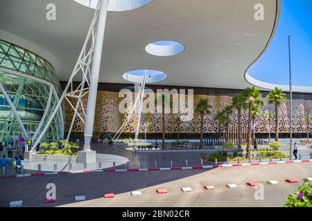 Das Menara International Airport Gebäude, mit seinem atemberaubenden architektonischen Design, die harmonische Mischung aus modernem und traditionellem architektonischen Element Stockfoto