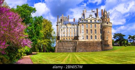 Eines der schönsten und geheimnisvollsten Schlösser Frankreichs - Chateau de Brissac, berühmte Schlösser des Loire-Tals Stockfoto