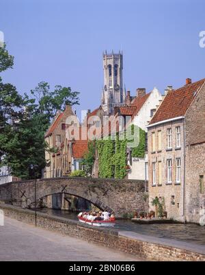 Kanalboot auf dem Groenerei (Kanal), Brügge (Brügge), Provinz Westflandern, Königreich Belgien Stockfoto