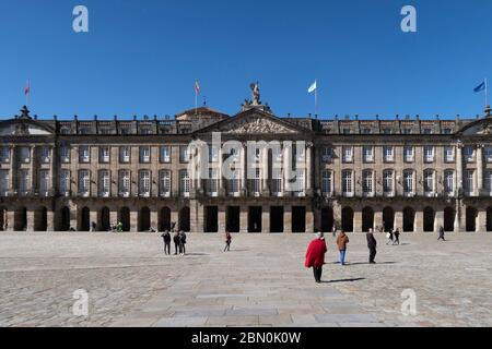 Pazo de Raxoi aka Palacio de Rajoy neoklassizistischer Palast in Praza do Obradoiro, Santiago de Compostela, Galicien, Spanien, Europa Stockfoto