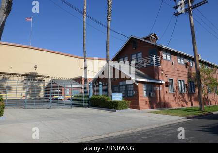 Los Angeles, Kalifornien, USA 11. Mai 2020 EIN allgemeiner Blick auf die Atmosphäre der geschlossenen Raleigh Studios in der Melrose Avenue 5300, da alle Film- und Fernsehproduktionen während der Coronavirus Covid-19 Pandemic am 11. Mai 2020 in Los Angeles, Kalifornien, USA geschlossen wurden. Foto von Barry King/Alamy Stock Photo Stockfoto