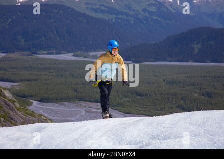 Klettern am Exit Glacier, Kenai Fjords National Park, in der Nähe von Seward, Alaska. Stockfoto