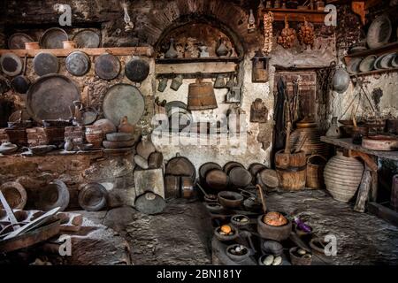 Küche im Kloster von Great Meteoran in Meteora, Griechenland Stockfoto