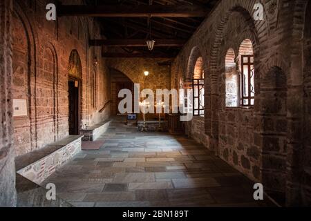 Hallen des Heiligen Klosters von Great Meteoran in Meteora, Griechenland Stockfoto