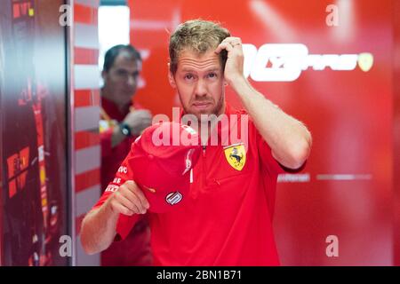 Hockenheim, Deutschland. Mai 2020. Vettel verlässt Ferrari offenbar am Ende des Jahres! Archivfoto: Sebastian VETTEL (GER, Scuderia Ferrari Mission winnow) Sebastian VETTEL (GER, Scuderia Ferrari Mission winnow) kommt aus dem Kasten, frustriert, frustriert, frustriert, Halbfigur, Halbfigur, Rennen am 28.07.2019, Formel 1, Grand Prix von Deutschland in Hockenheim/Deutschland von 26.07. - 28.07.2019, Saison 2019, å Verwendung weltweit Credit: dpa/Alamy Live News Stockfoto