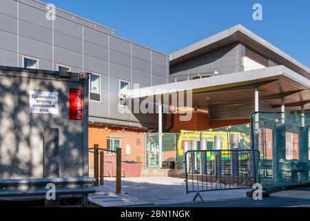 Coronavirus Assessment Pod außerhalb einer Klinik A&E Abteilung, Großbritannien. Stockfoto