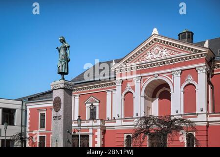 Stadttheater in Klaipeda, Litauen, wo Adolf Hitler eine Rede und ein Denkmal für einen deutschen Dichter hält Stockfoto