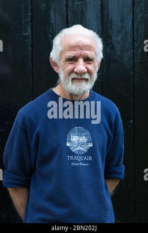 Ian Cameron, kürzlich pensionierter Chefbrauer der Traquair House Brewery, Traquair House, Scottish Borders, Großbritannien Stockfoto